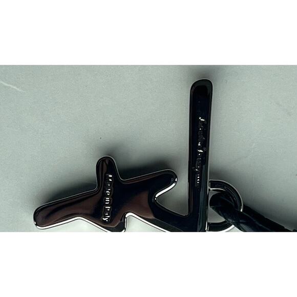 RARE Salvatore Ferragamo Timeless Silver Logo Black Leather Statement Keyring - Picture 5 of 7